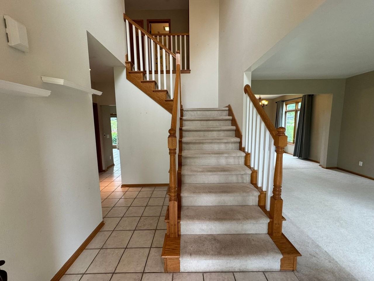 4728 Clemens Blvd - Photo 2 of 31