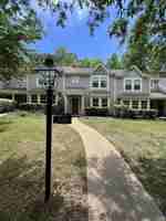 featured image of 3210 Gateway Cir #1