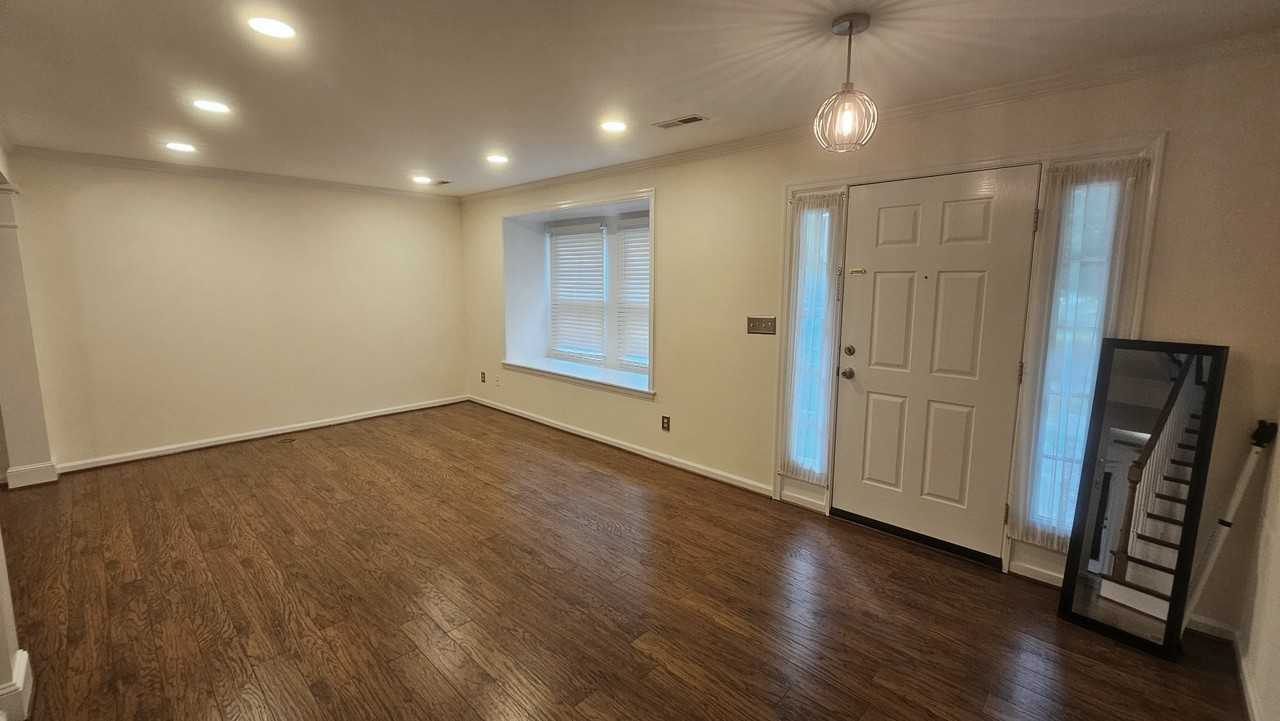 3210 Gateway Cir #1 - Photo 2 of 19