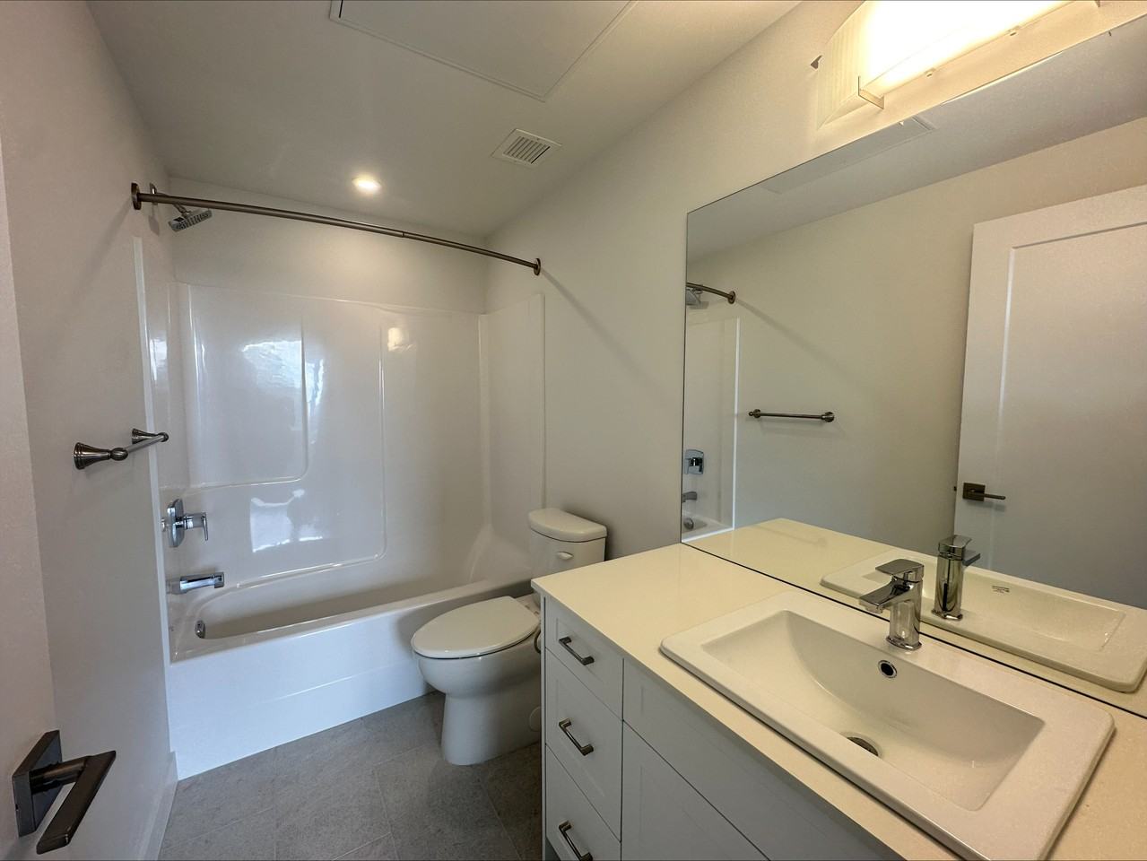 660 Beach Rd #307 - Photo 2 of 21