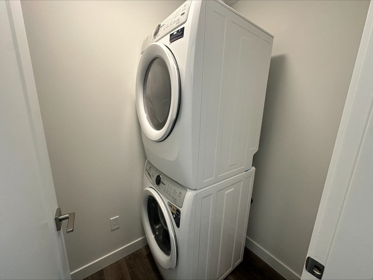 660 Beach Rd #307 - Photo 6 of 21