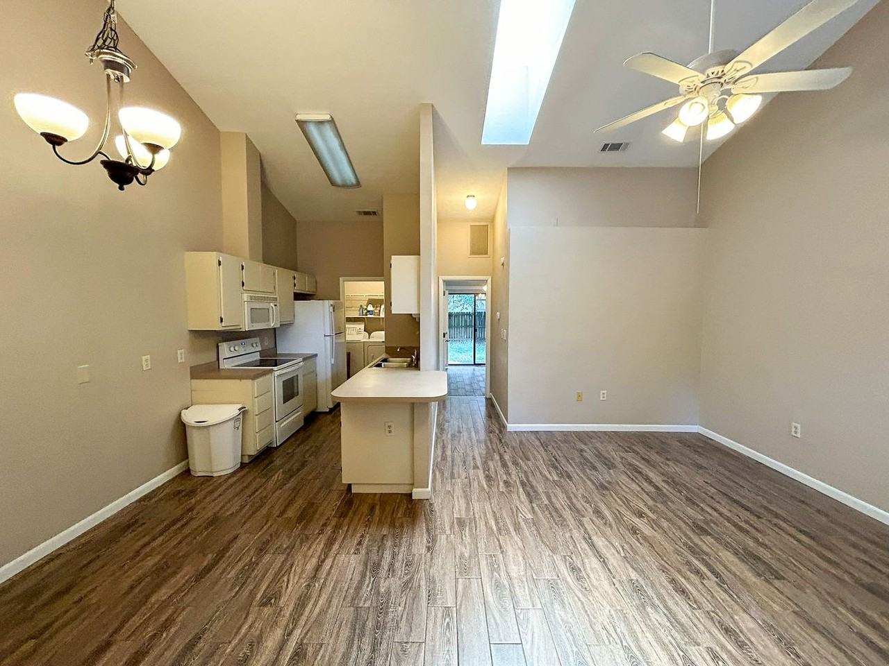 3824 Sw 30th Ter - Photo 3 of 20