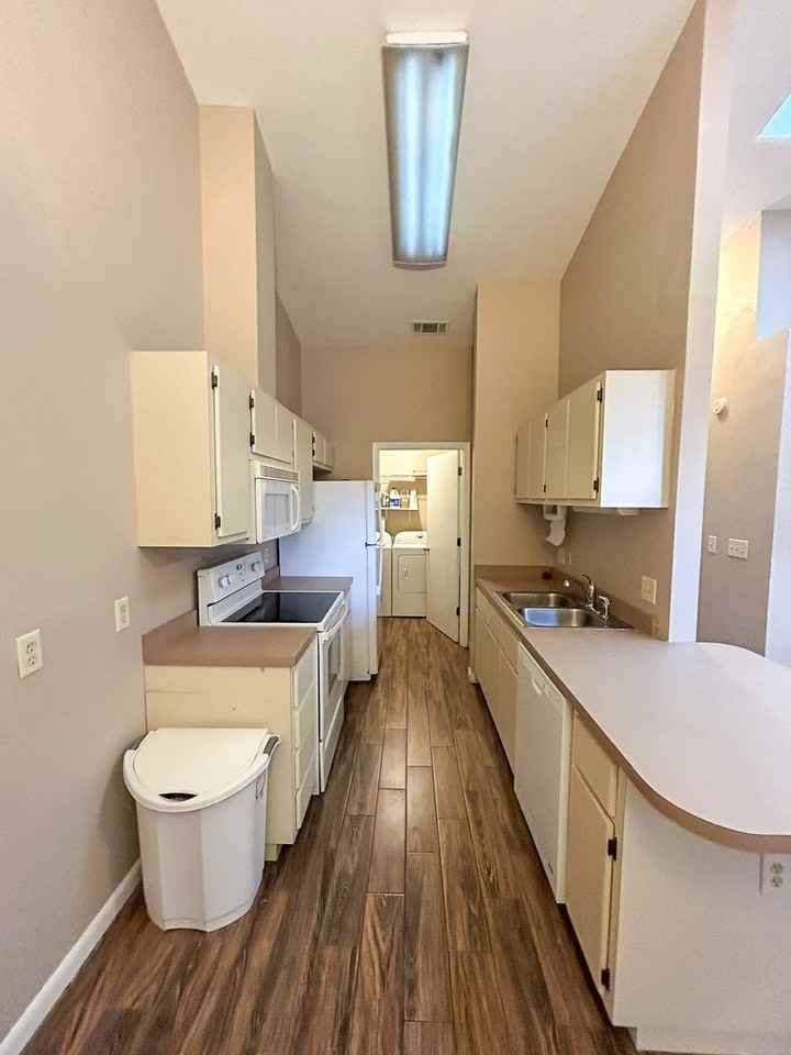 3824 Sw 30th Ter - Photo 6 of 20