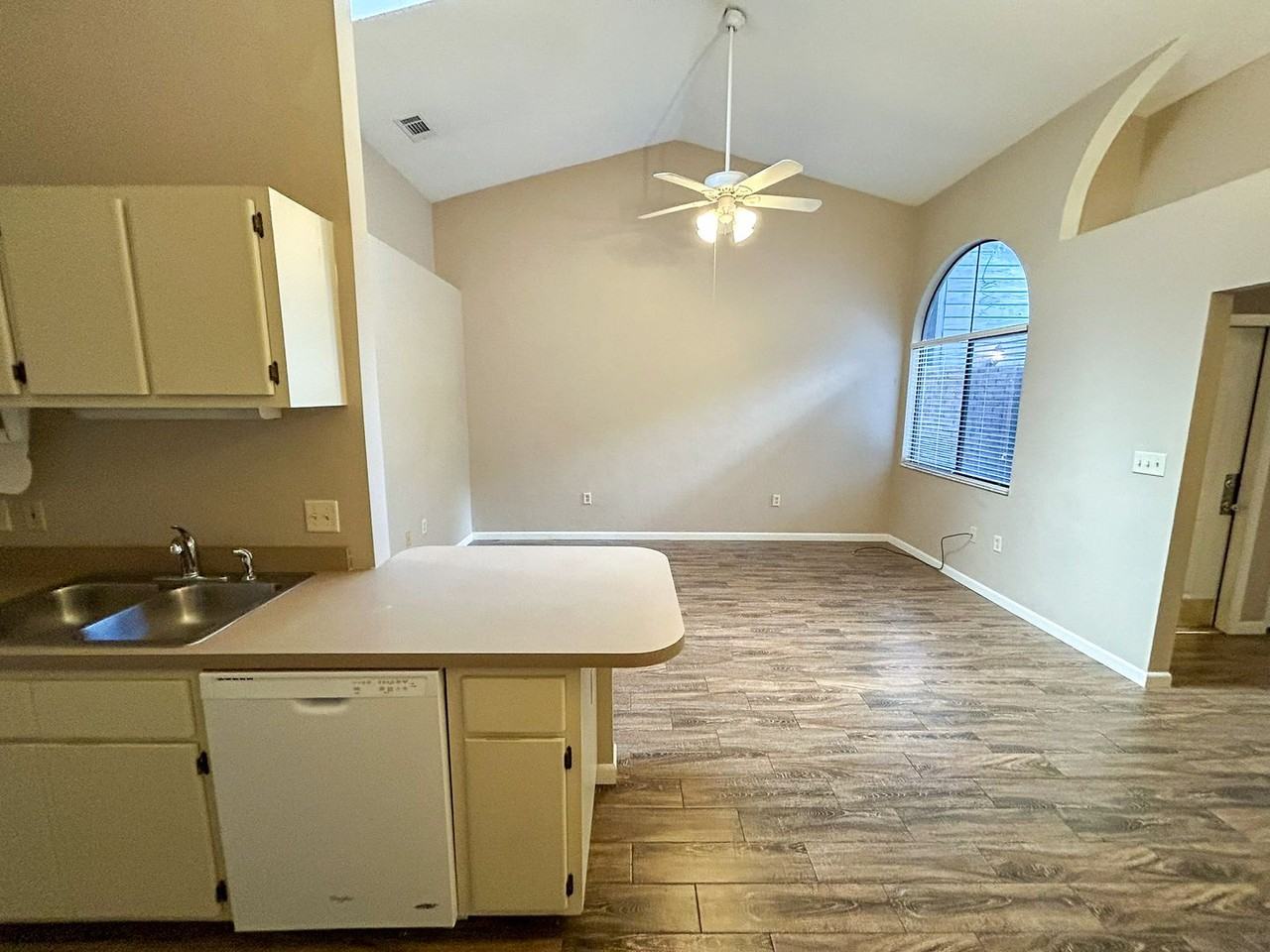 3824 Sw 30th Ter - Photo 7 of 20