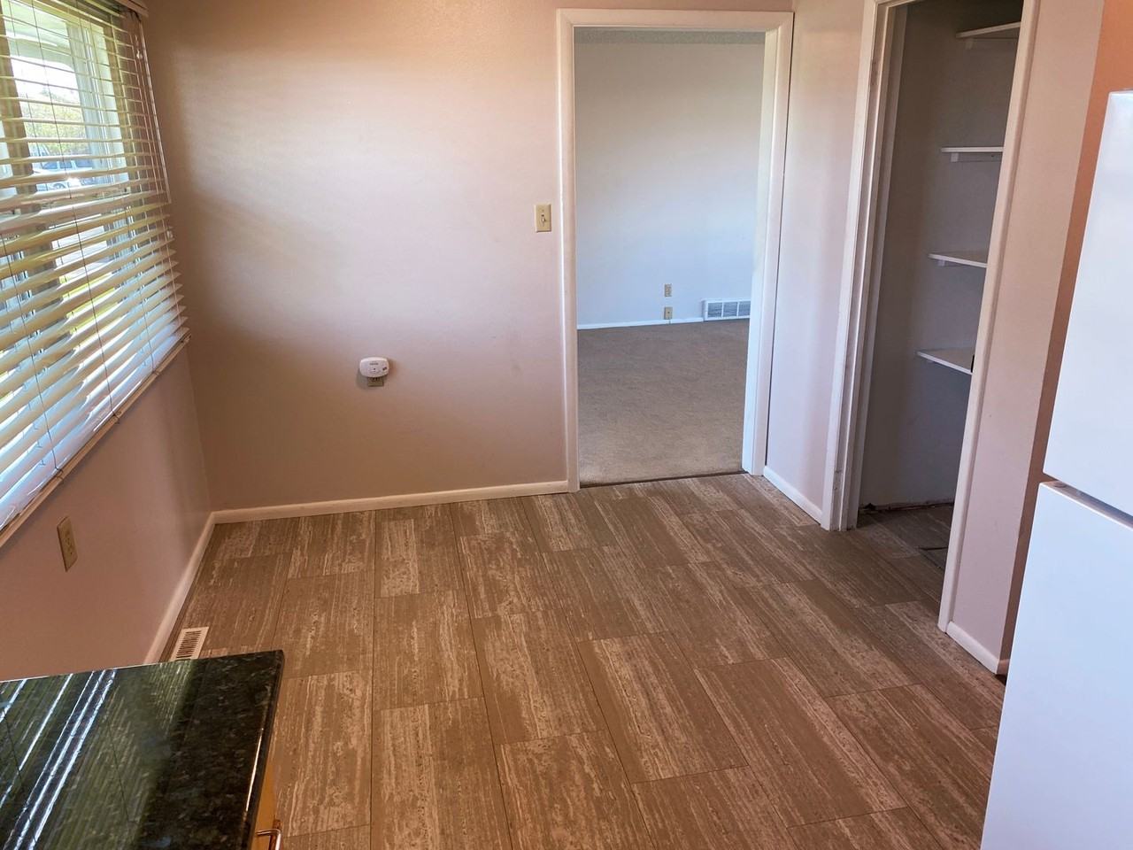 117 S 19th Ave - Photo 7 of 10