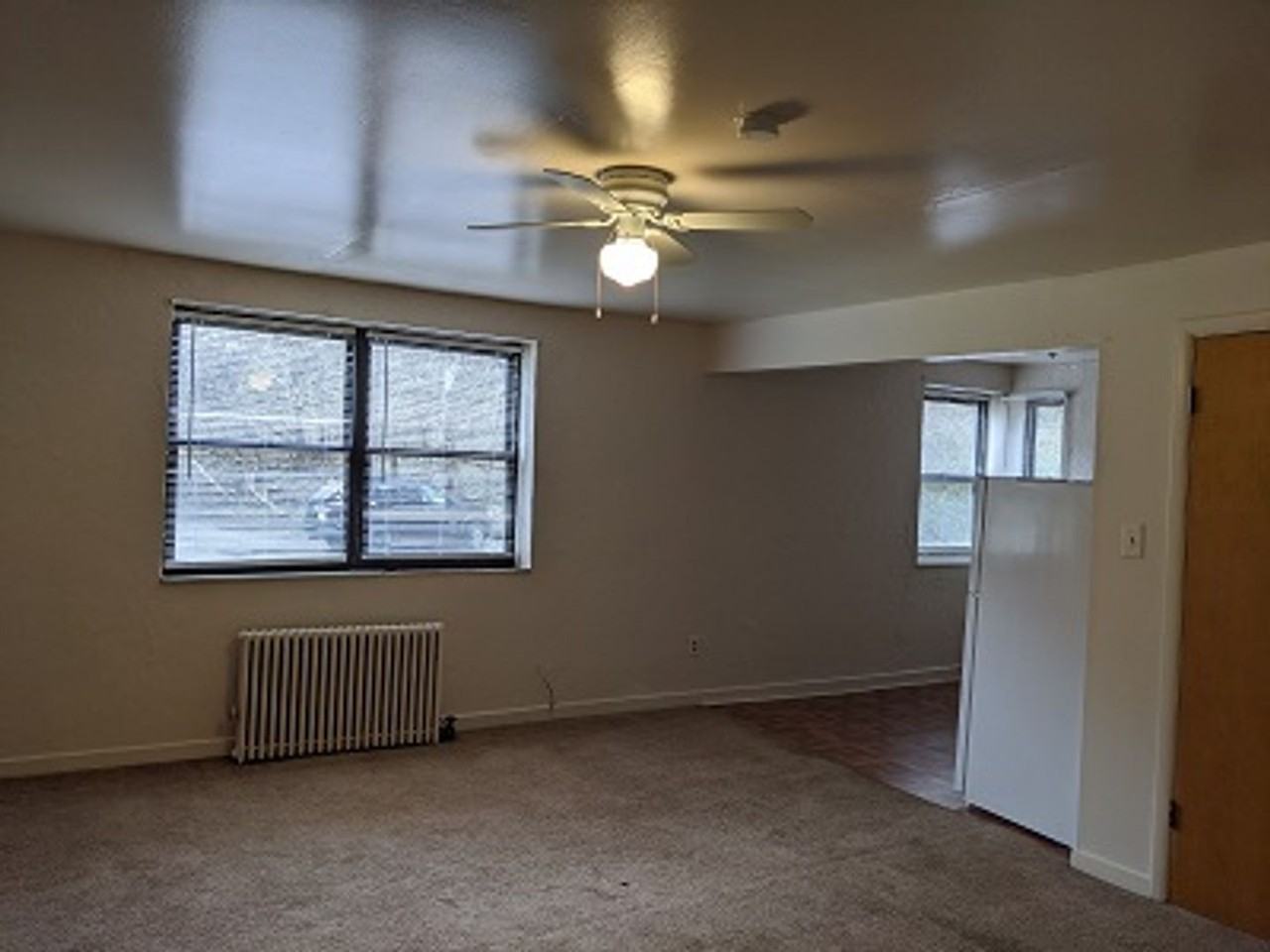 BRENTSHIRE GARDENS - Photo 3 of 15