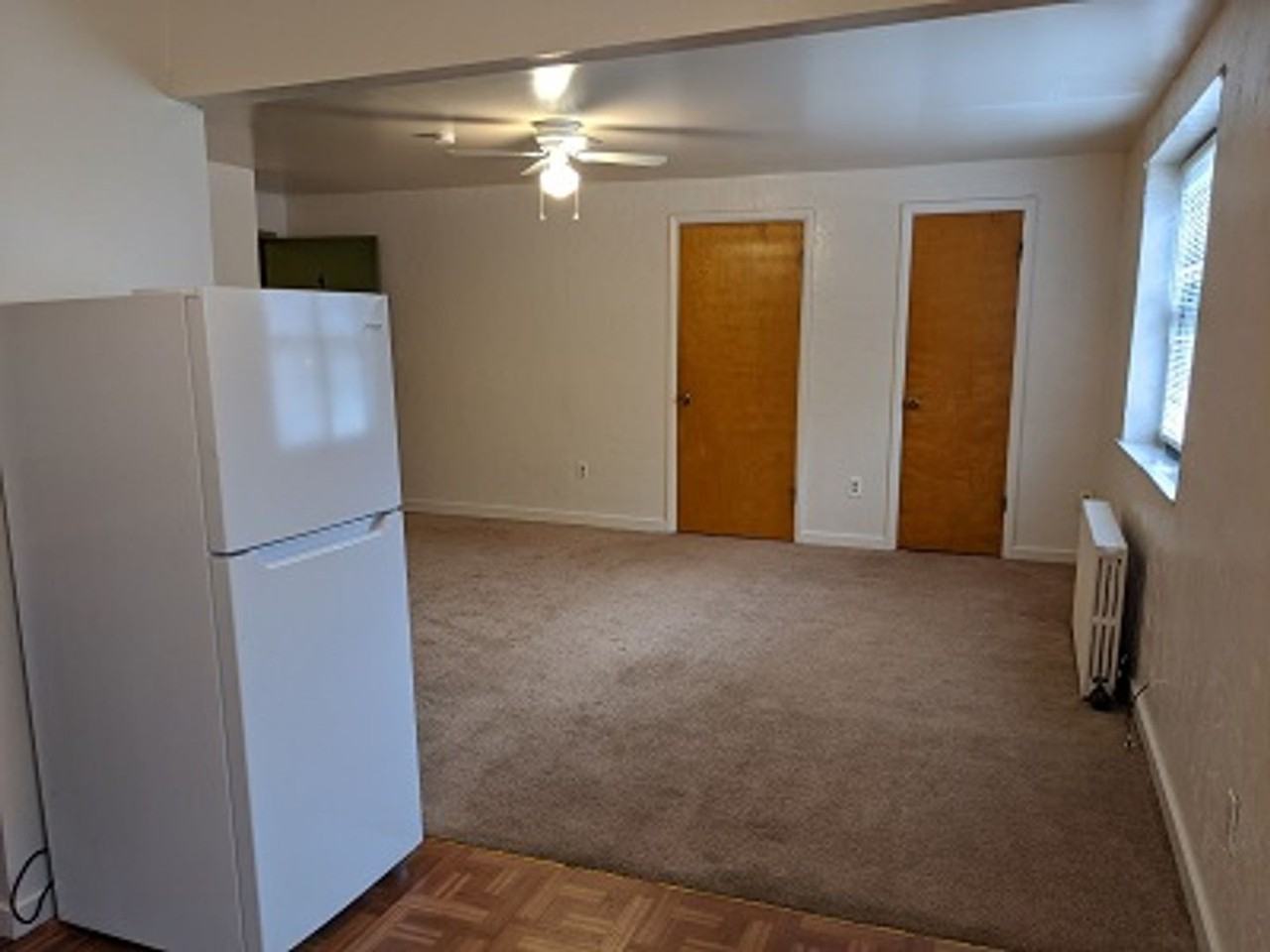 BRENTSHIRE GARDENS - Photo 4 of 15