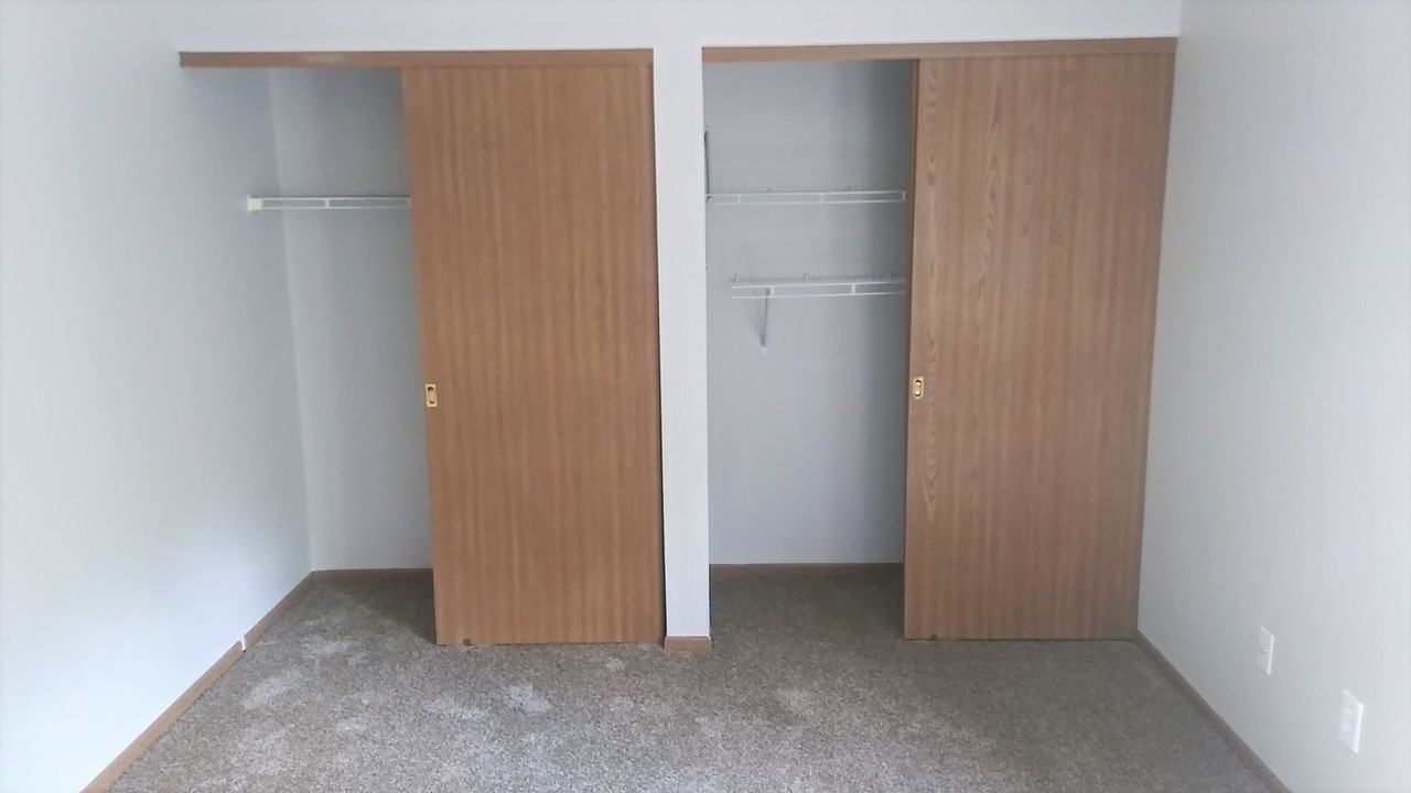 Hunters Ridge Townhomes - Photo 6 of 19