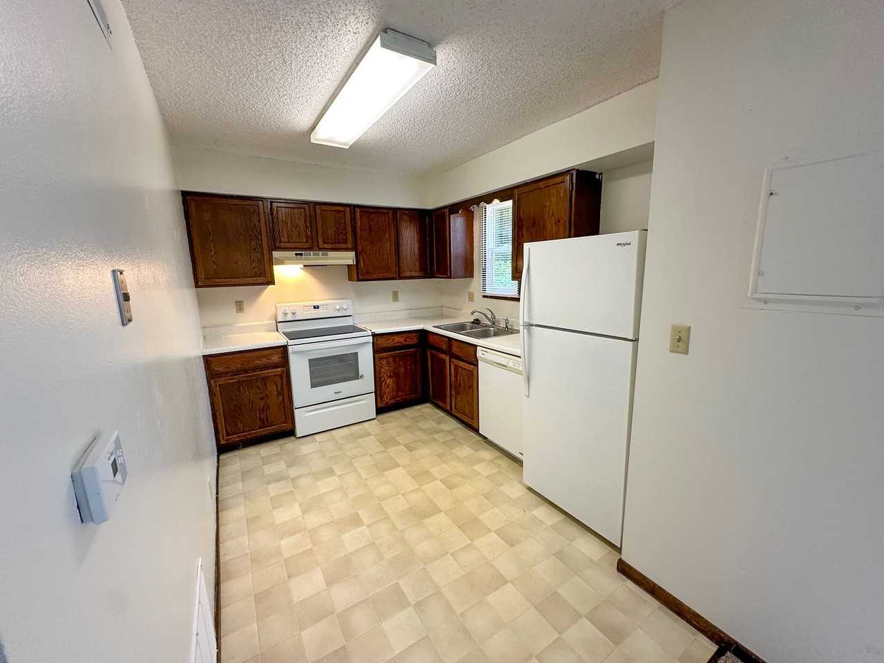 219 Washington - Photo 6 of 31