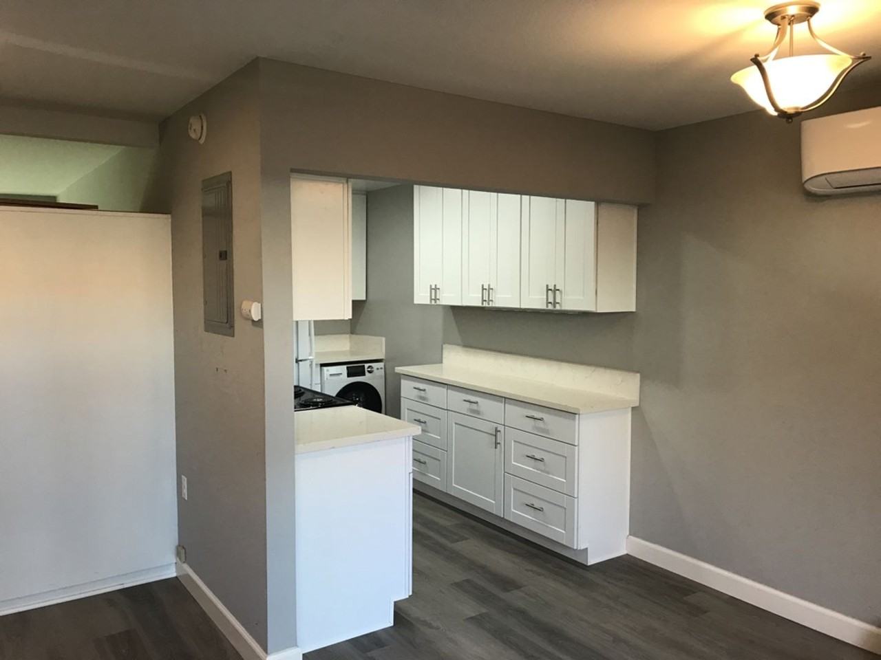 828 D St - Photo 2 of 31