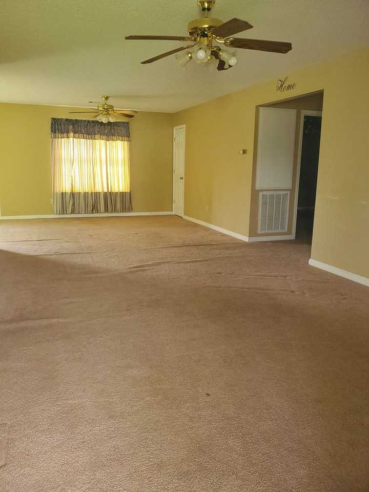 727 Macey St - Photo 2 of 7