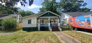 featured image of 120 E Monmouth St