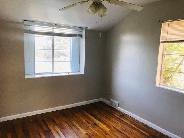 3354 Baker Dr - Photo 3 of 7