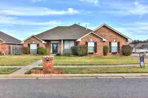 featured image of 500 Loyd Ln