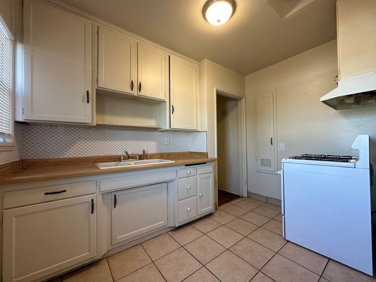 116 Franklin Avenue - Photo 7 of 11