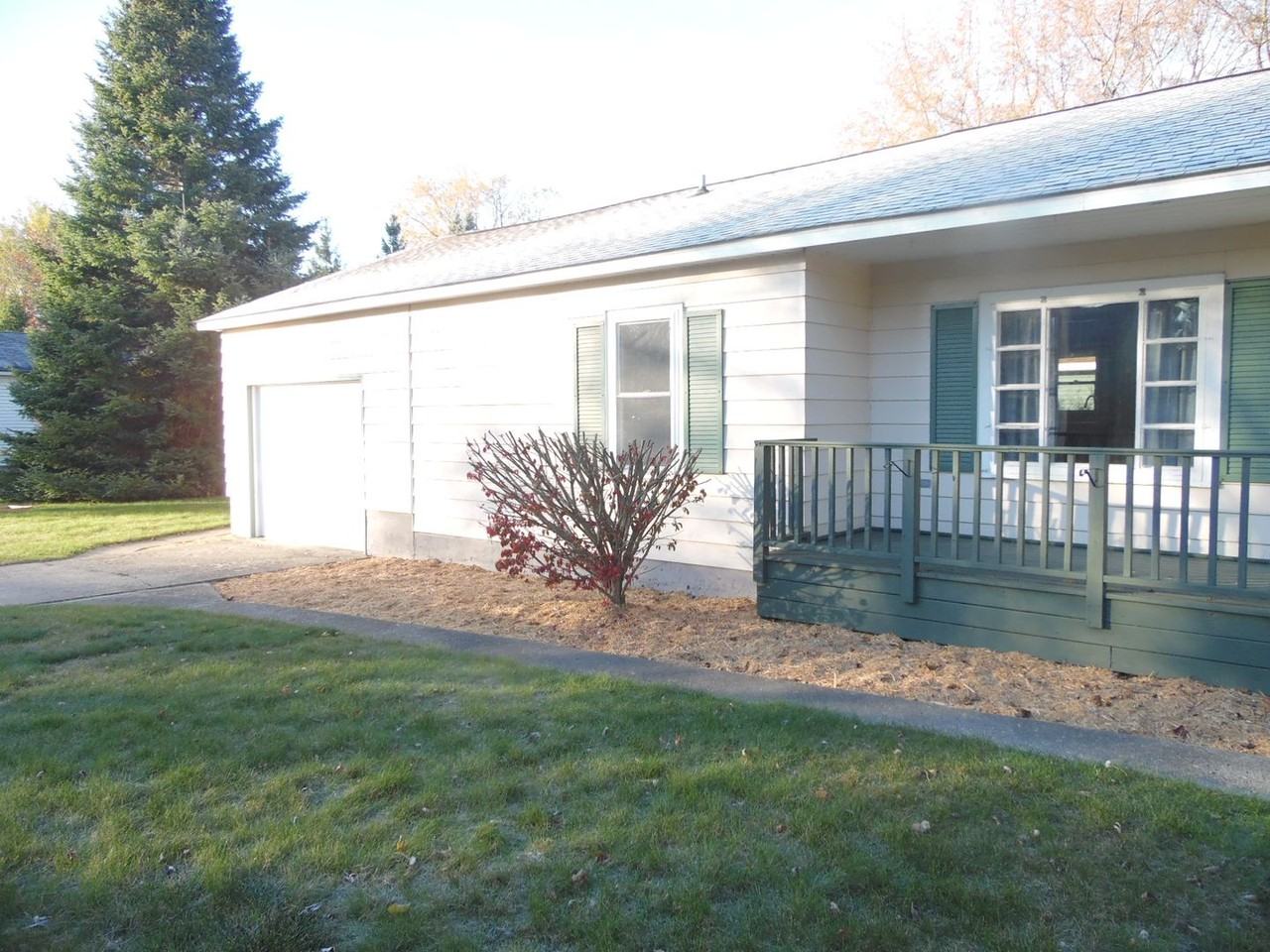 612 E State St - Photo 2 of 30