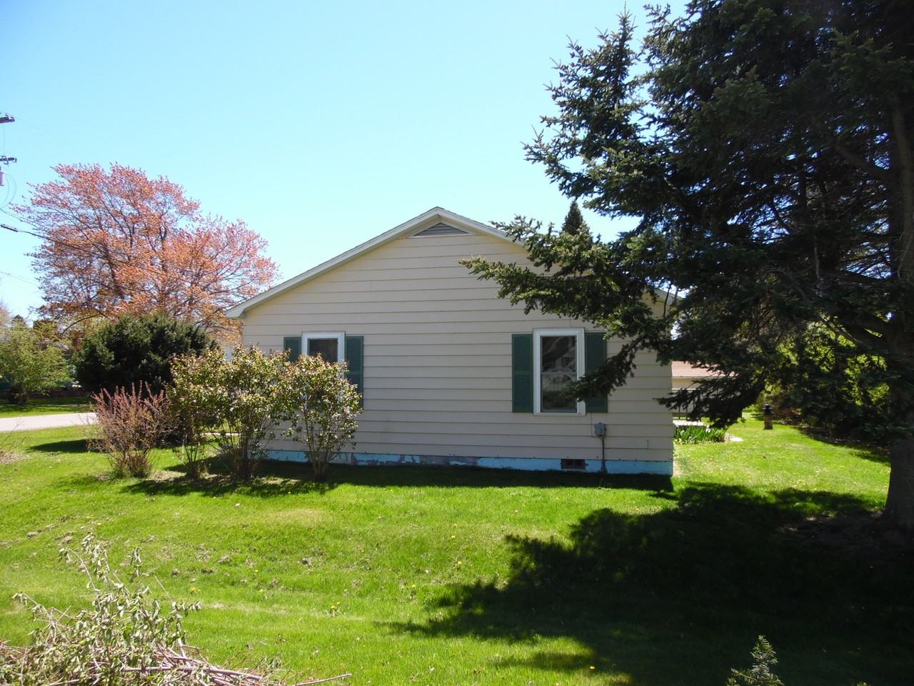 612 E State St - Photo 3 of 30