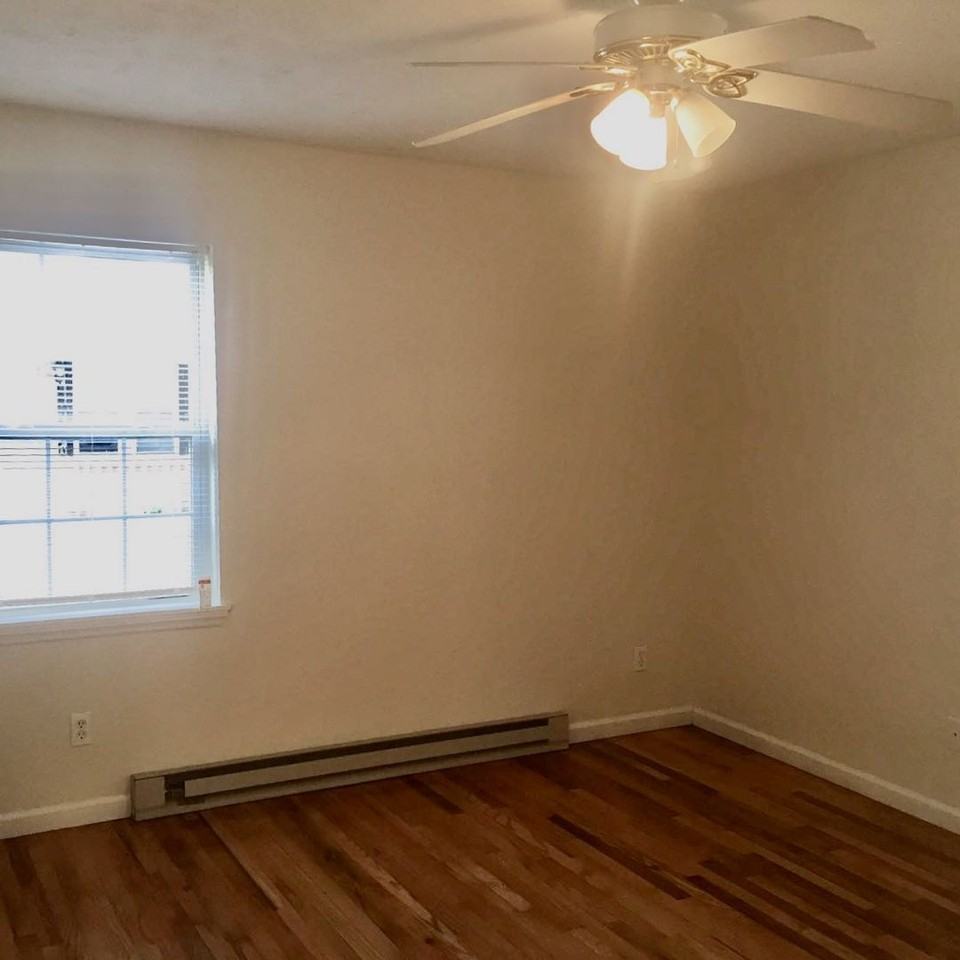 208 Gatchell St - Photo 6 of 12