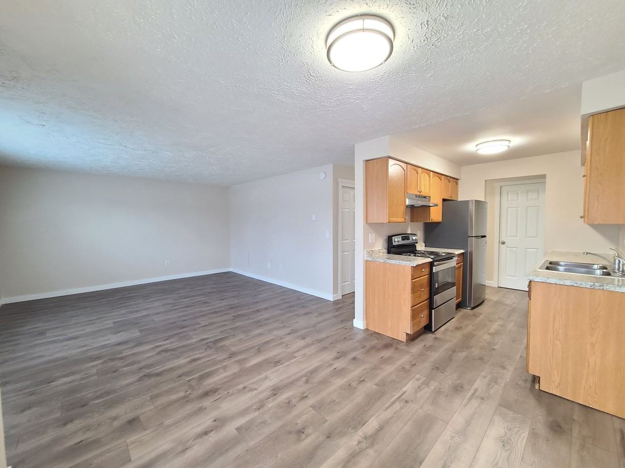 1712 W 2nd Ave - Photo 3 of 14