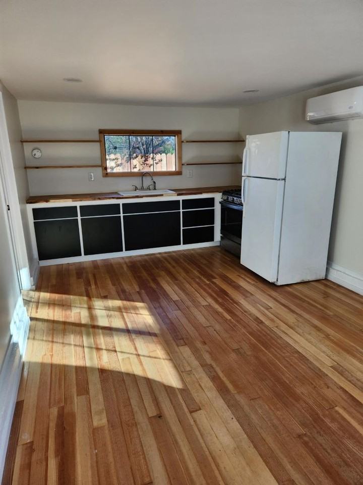 3433 Willow St #2 - Photo 7 of 14