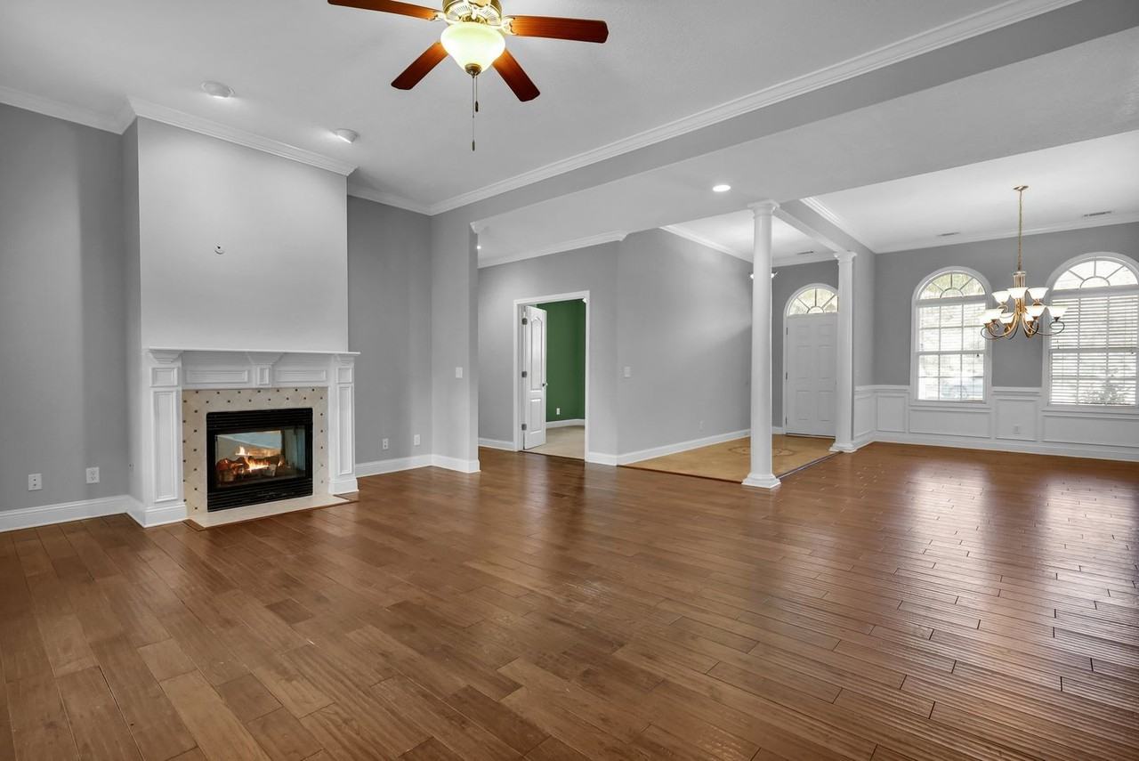 255 Saddlebrook Dr - Photo 3 of 50