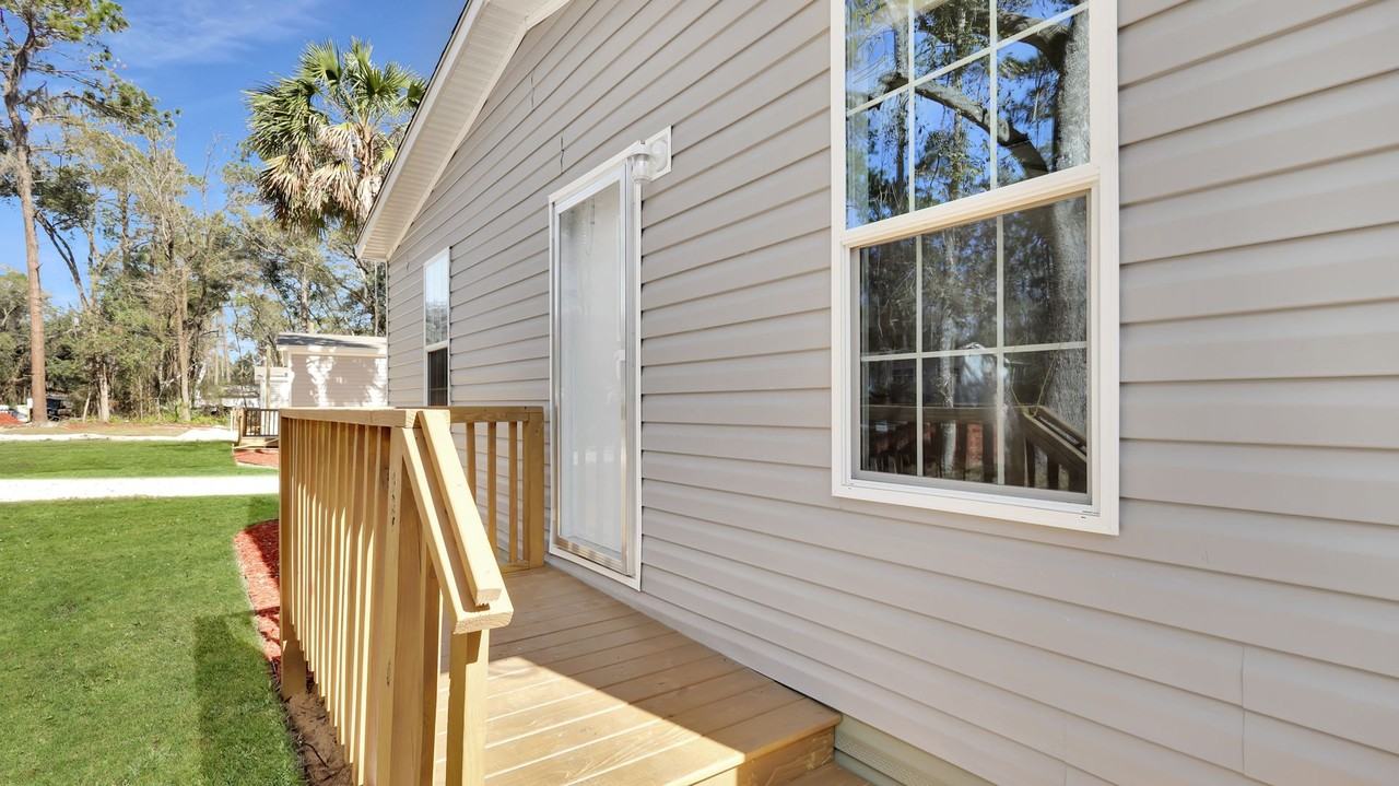 7199 Sunnyside Dr - Photo 2 of 12