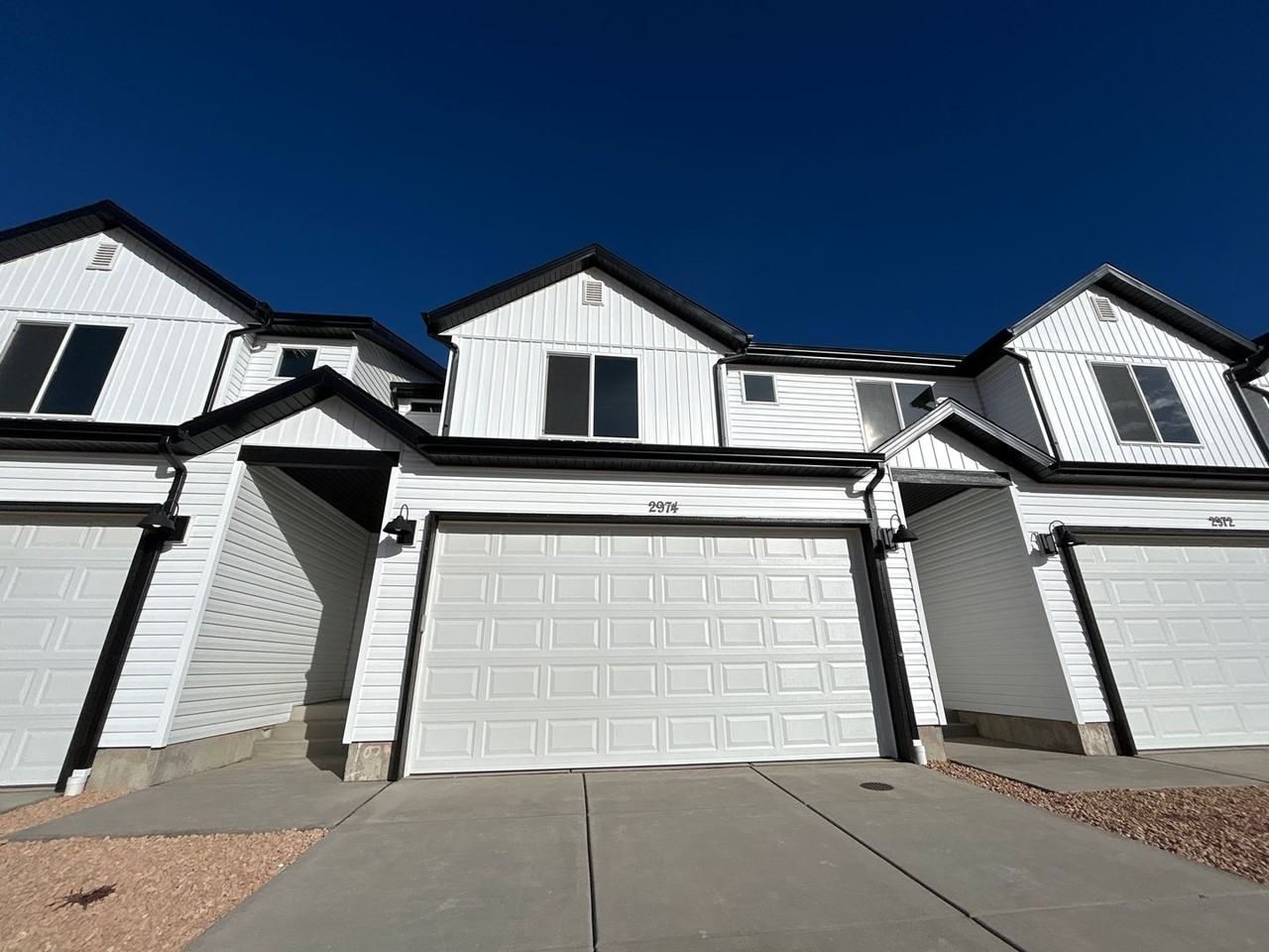 2974 W Graham Loop #1079 - Photo 2 of 19