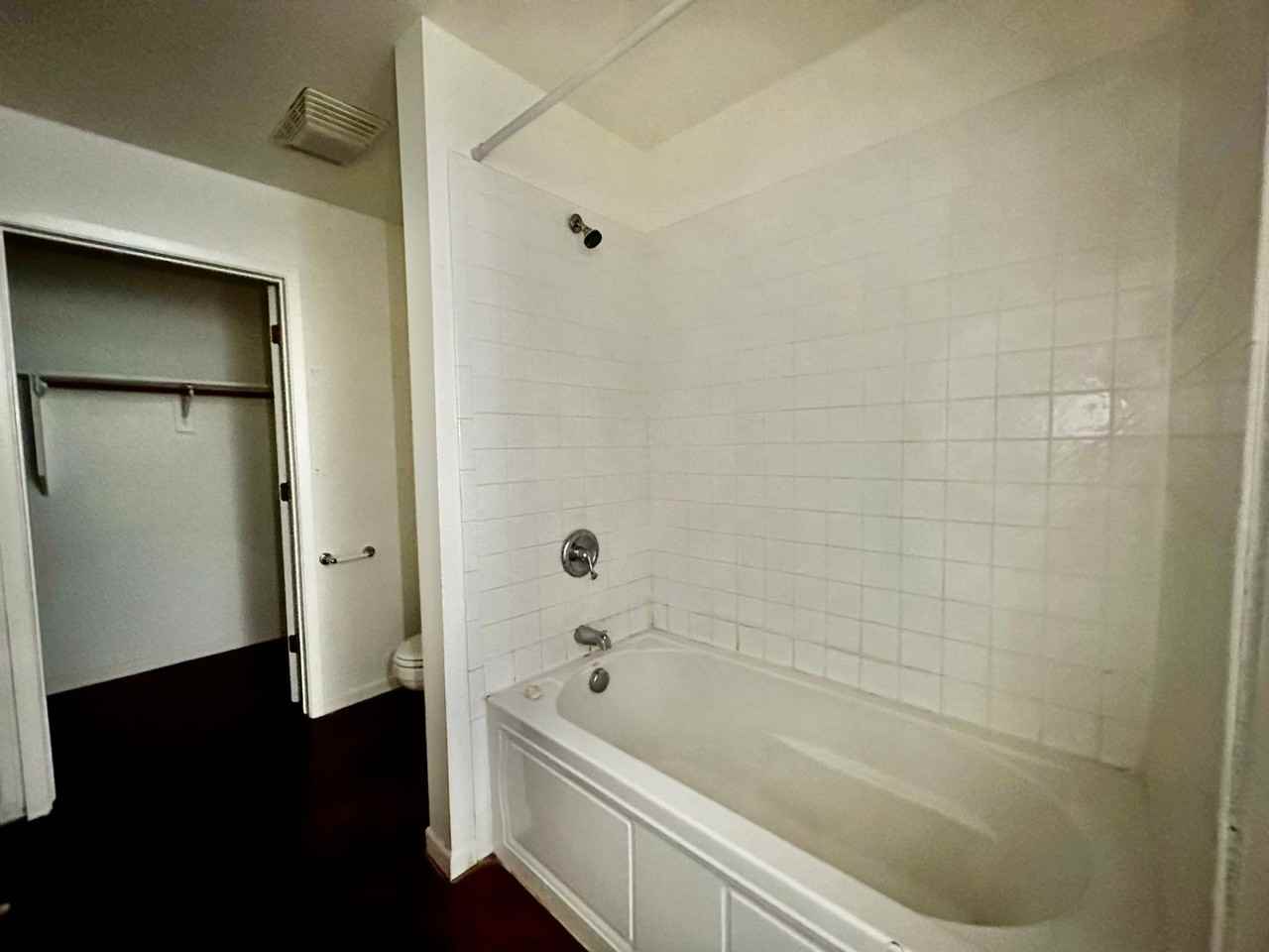 327 Patriot St - Photo 4 of 9