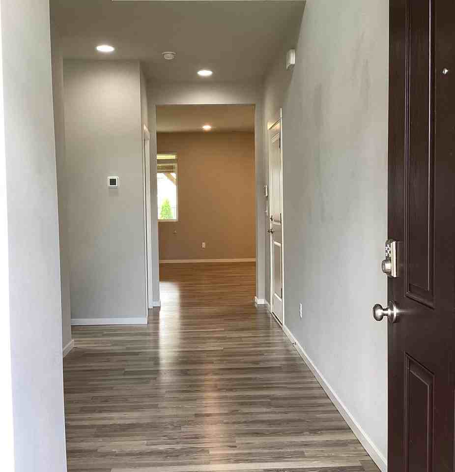 10408 Tailspar Ave - Photo 3 of 28