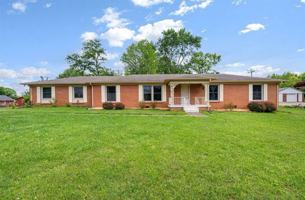 featured image of 921 Brookhaven Dr