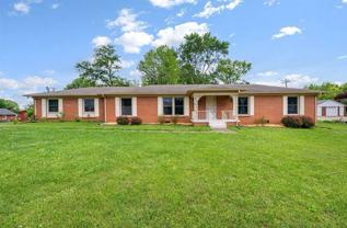 921 Brookhaven Dr - Photo 1 of 1