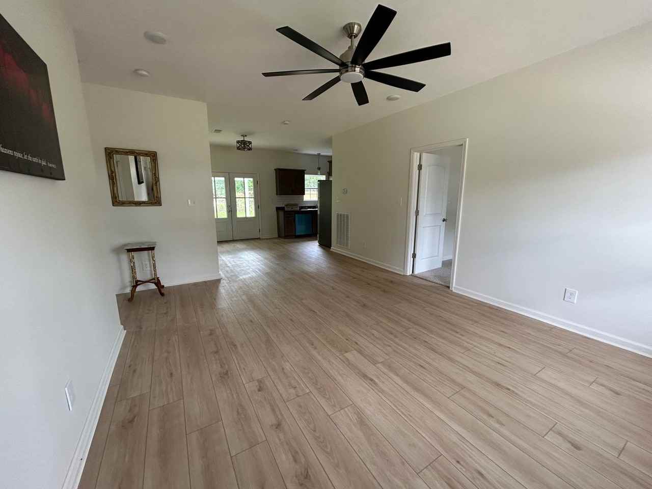 106 Jelk St - Photo 3 of 11