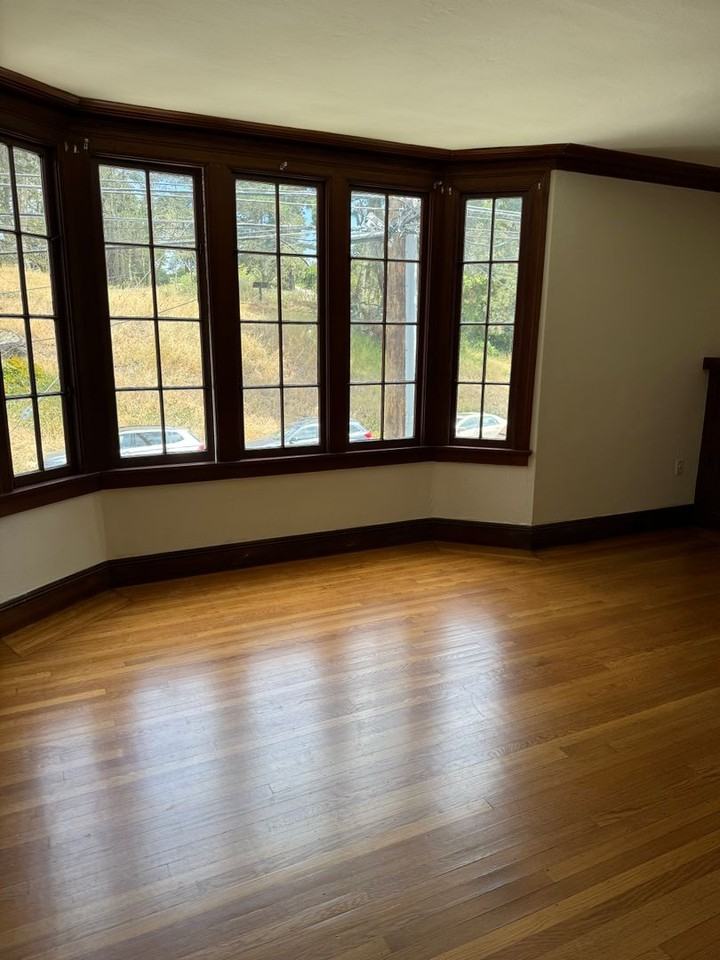 3921 Clement St - Photo 2 of 10