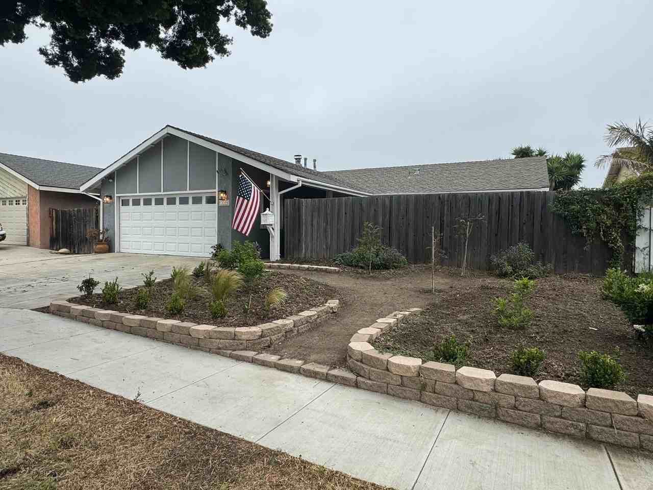 10289 Darling Rd - Photo 2 of 27