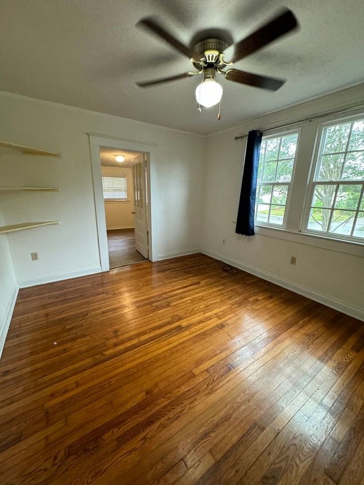 3712 Hyacinth Ave - Photo 5 of 12