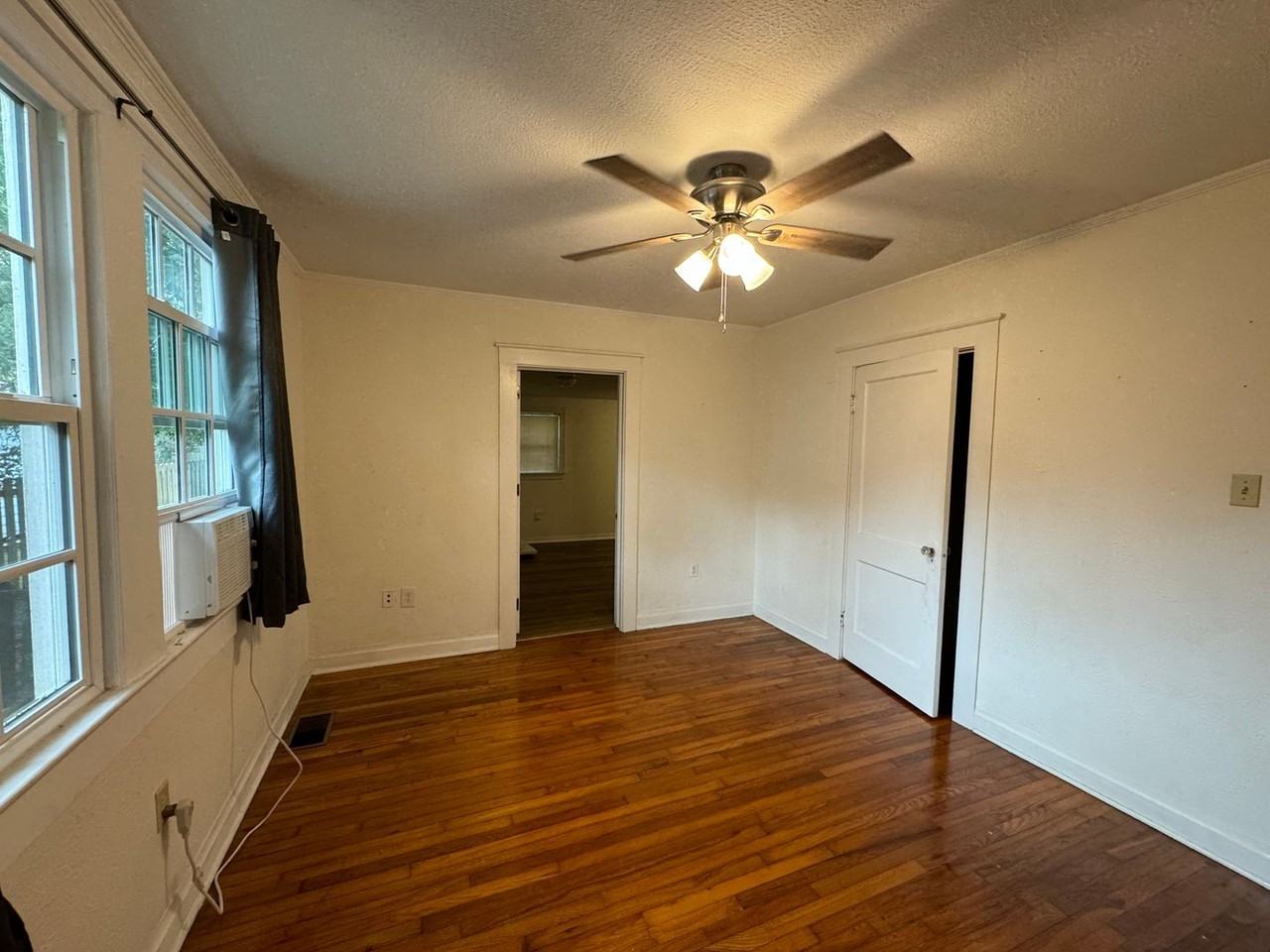 3712 Hyacinth Ave - Photo 7 of 12