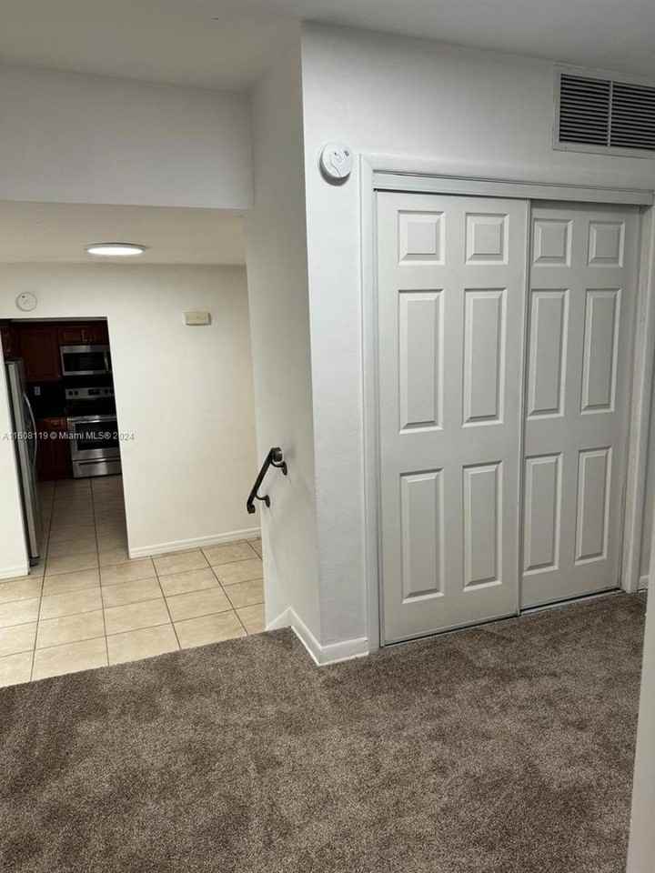 321 Ne 176th St - Photo 3 of 11