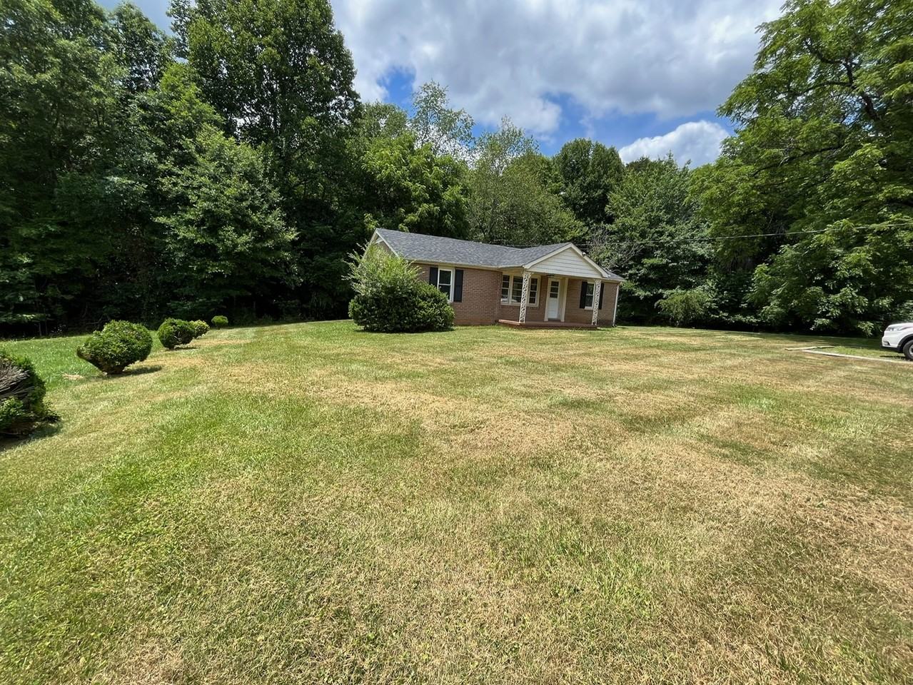 147 Governor Stokes Rd #1 - Photo 2 of 10