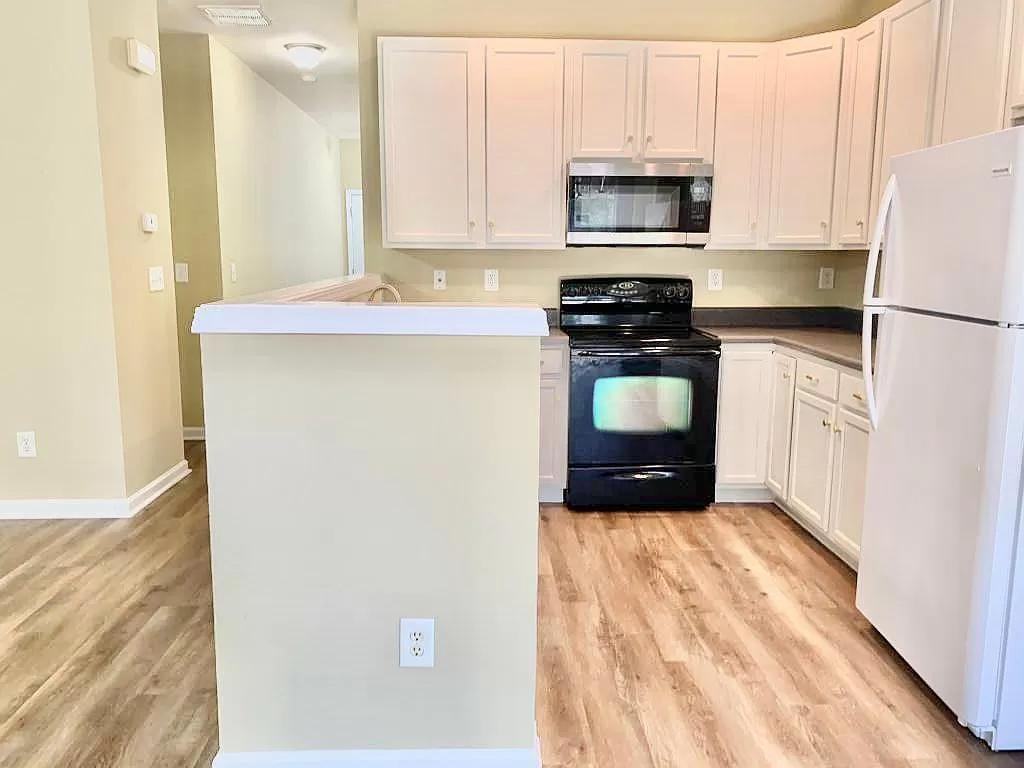 15457 Tully House Ct #1 - Photo 3 of 37