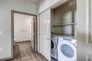 featured image of 8548 W Henderson Way