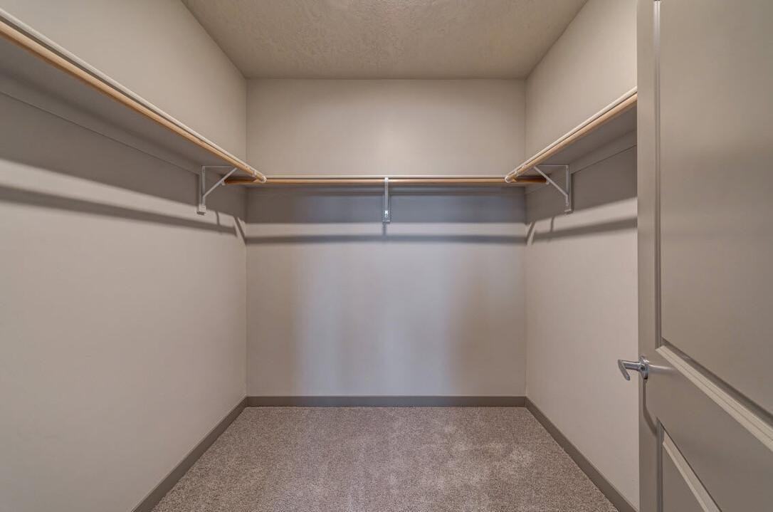 8548 W Henderson Way - Photo 7 of 50