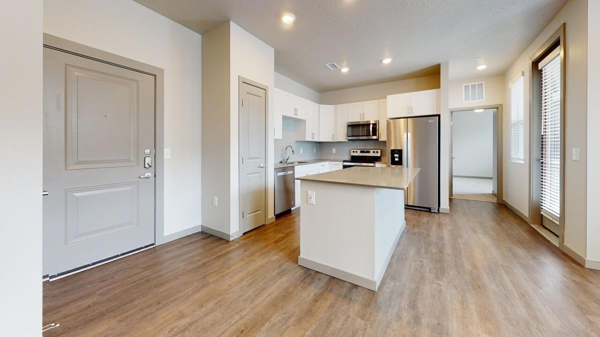 8548 W Henderson Way - Photo 2 of 50