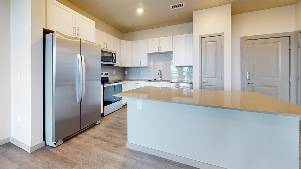 8548 W Henderson Way - Photo 4 of 50