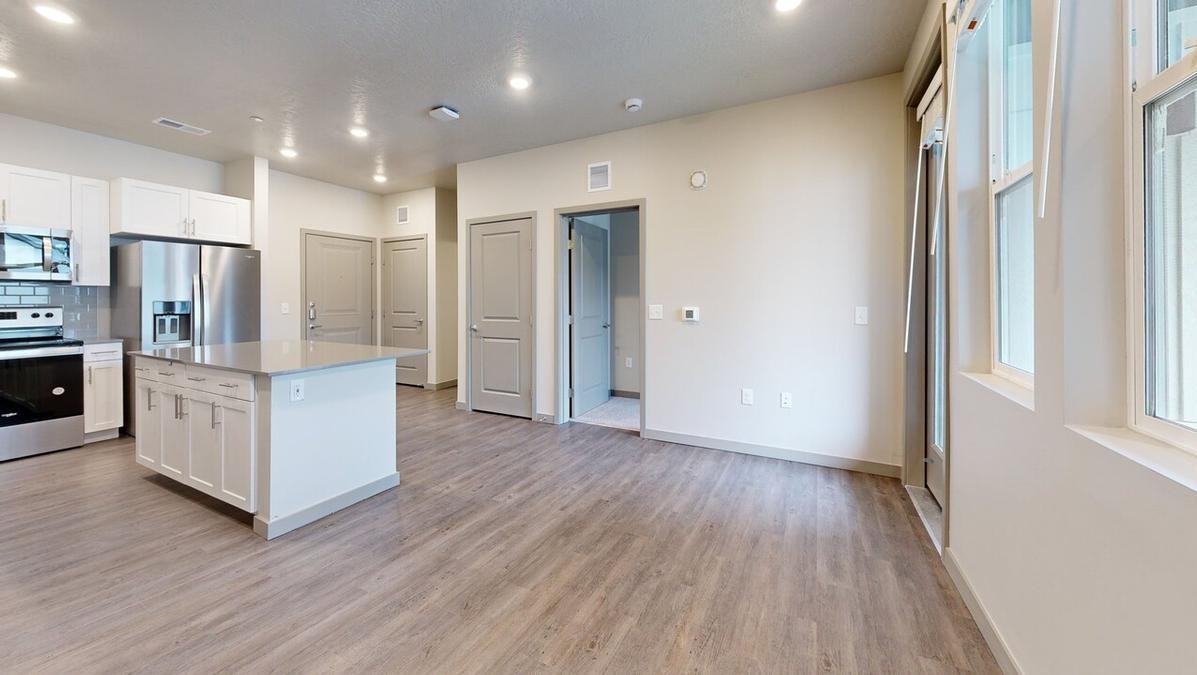 8548 W Henderson Way - Photo 5 of 50