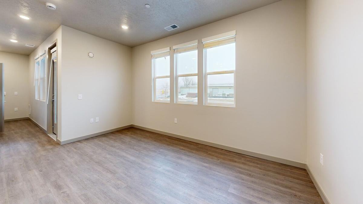 8548 W Henderson Way - Photo 7 of 50