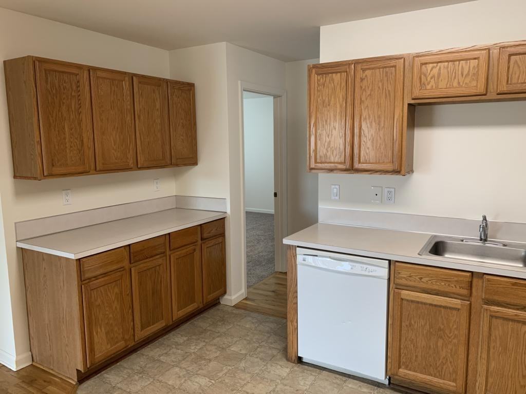 221 Nw 3rd St - Photo 2 of 20