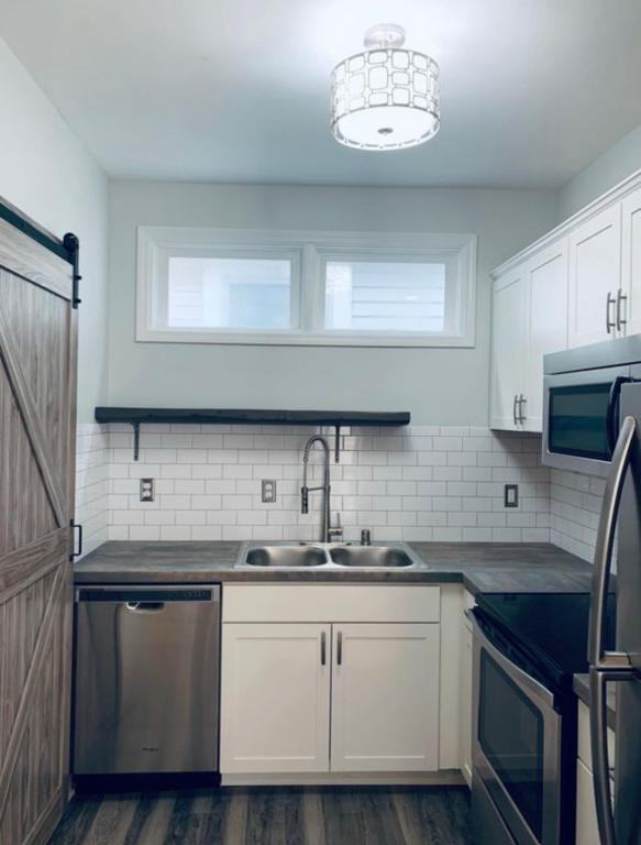 635 Rawlings St - Photo 3 of 23