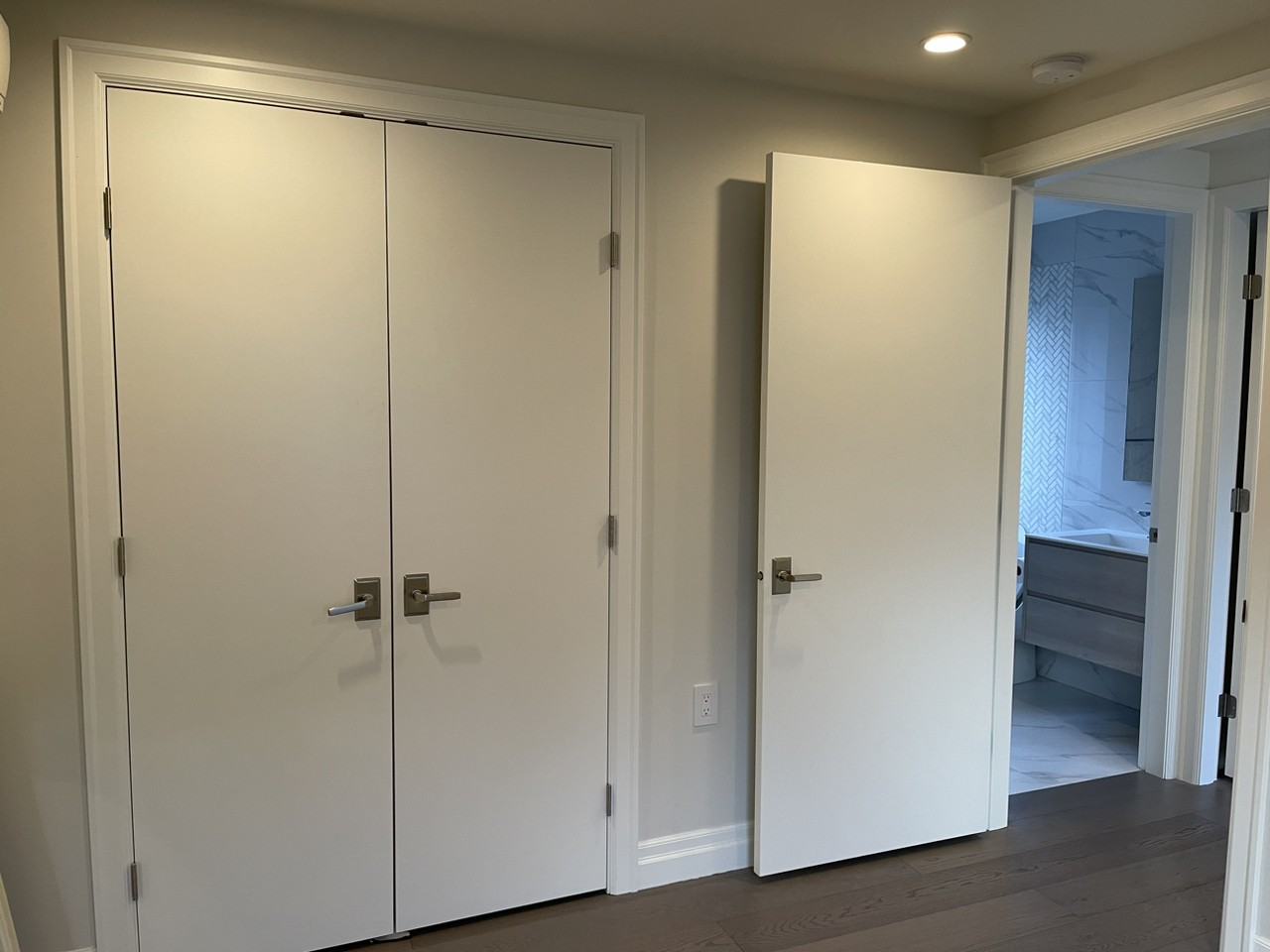 4677 W 8th Ave - Photo 6 of 10