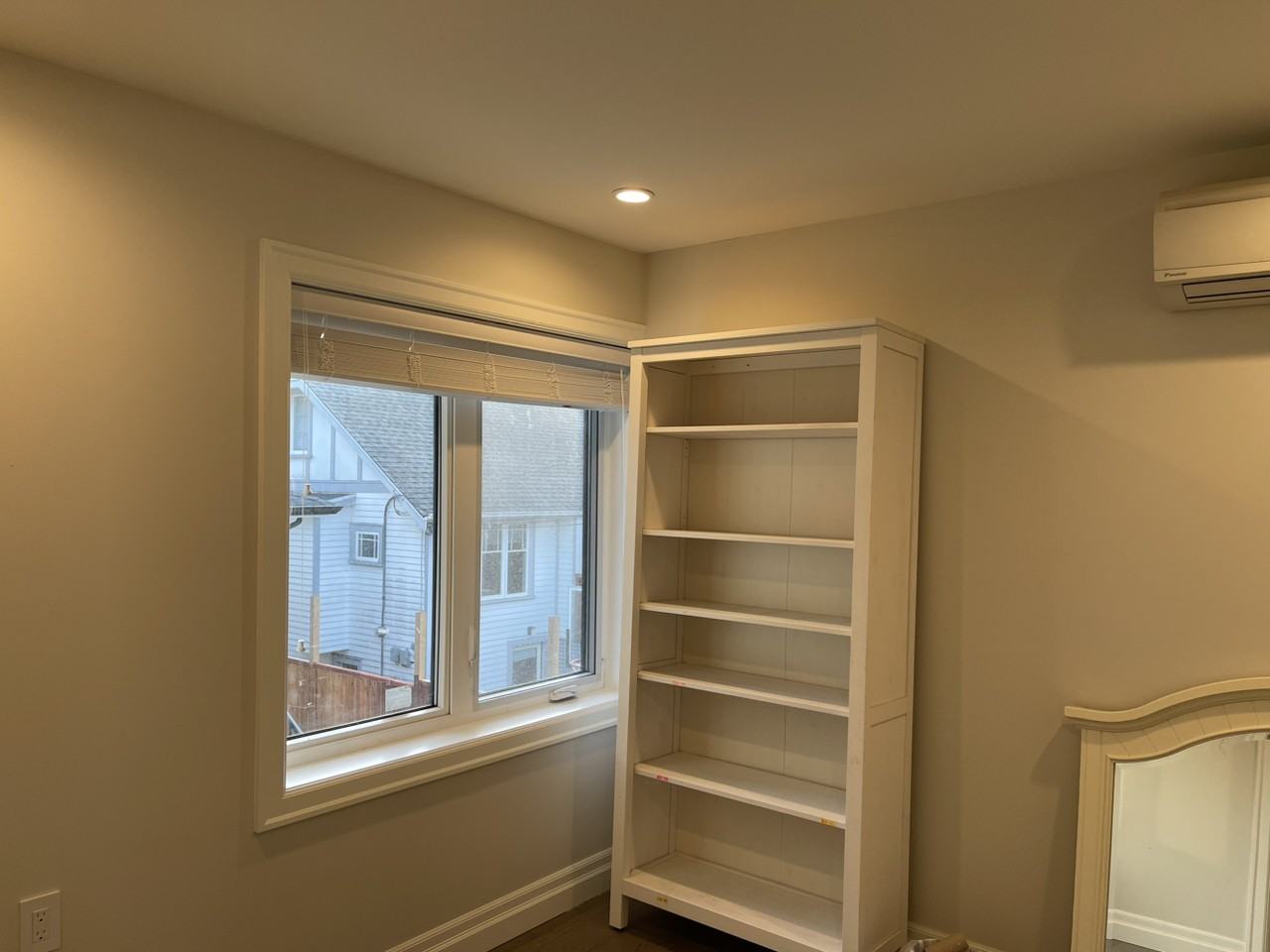 4677 W 8th Ave - Photo 7 of 10