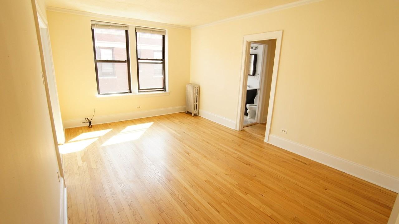 2715 NMA LLC - Photo 3 of 31